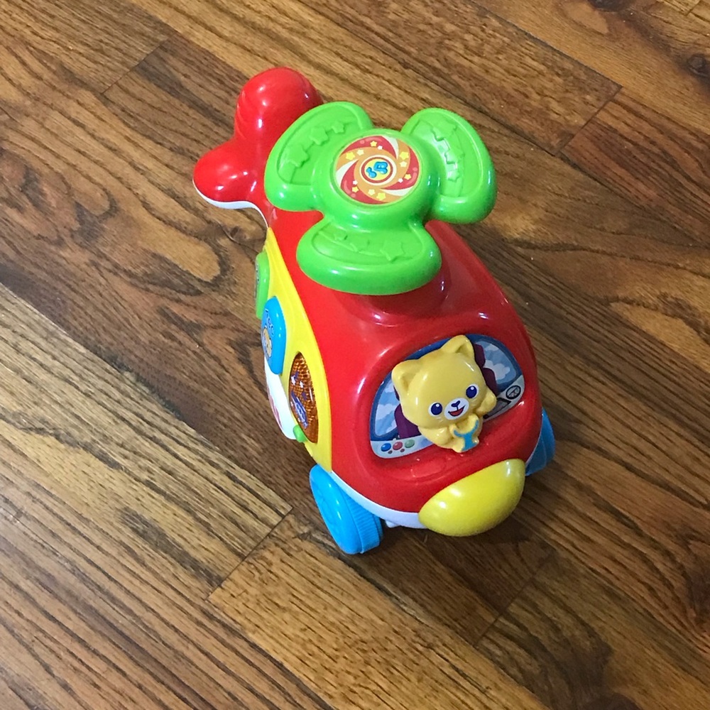 VTech Spin and Go Helicopter, Red
Pressing down on the propeller crawl and chase - Picture 12 of 12